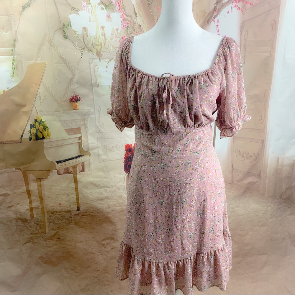 NEW Doe & Rae Peasant Floral Dress